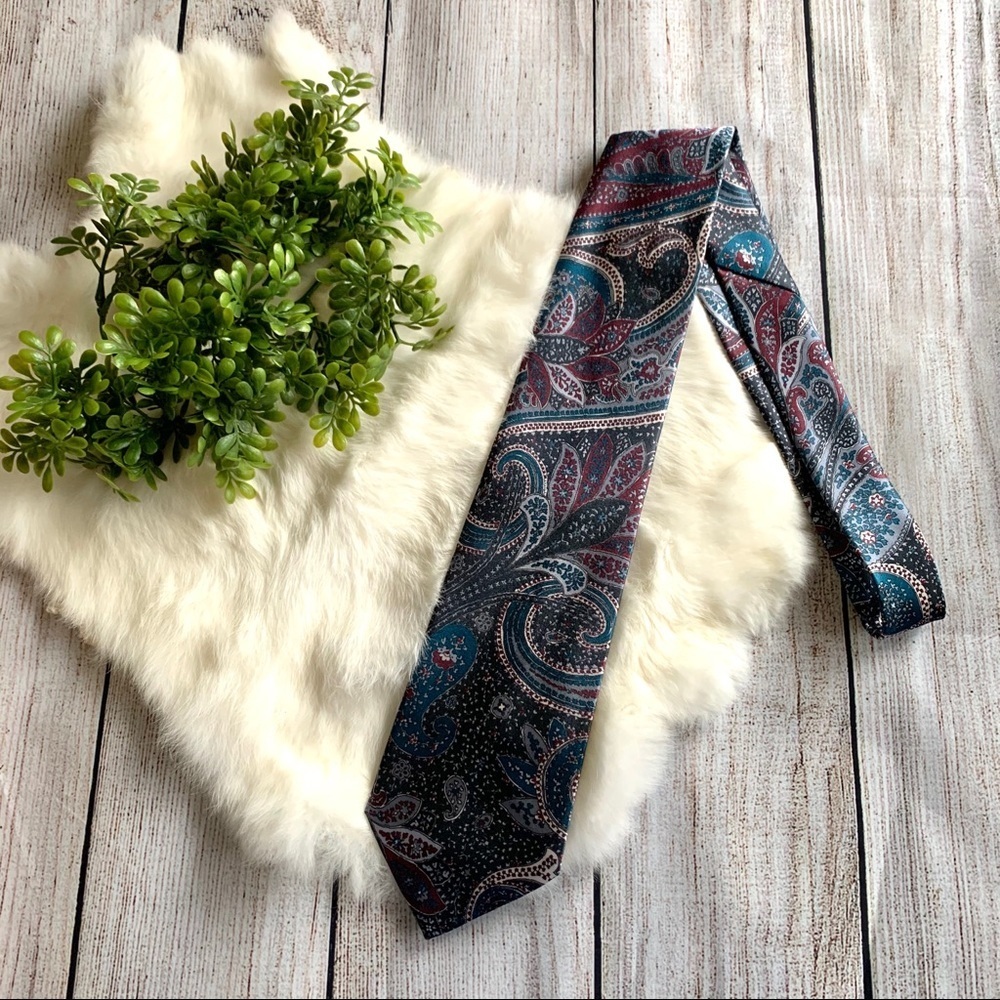 Vintage David Crystal Floral Paisley Neck Tie